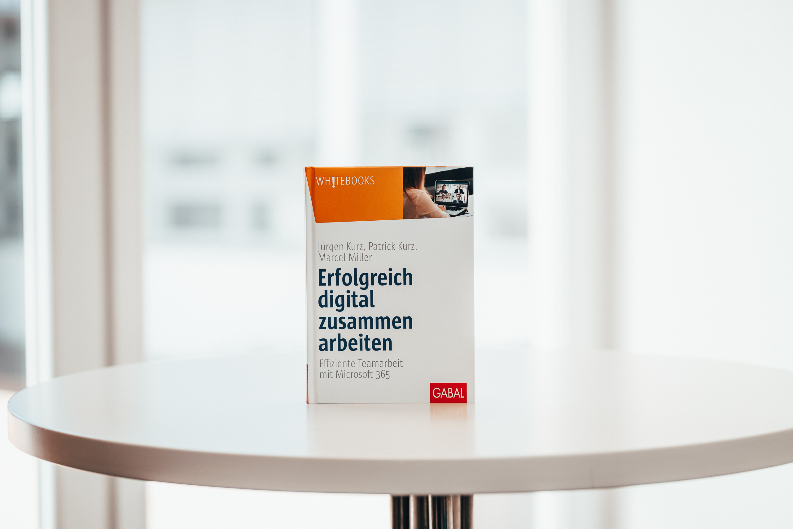 buch-erfolgreich-digital-zusammen-arbeiten